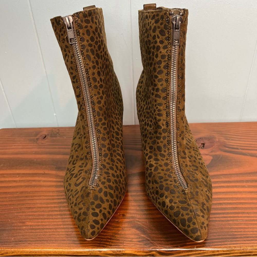 Coconuts by Matisse Clarissa Buckle Zipper Heeled Boots Leopard Size 8.5M Brown - Picture 3 of 10
